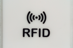 Gravírovaný štítok RFID.